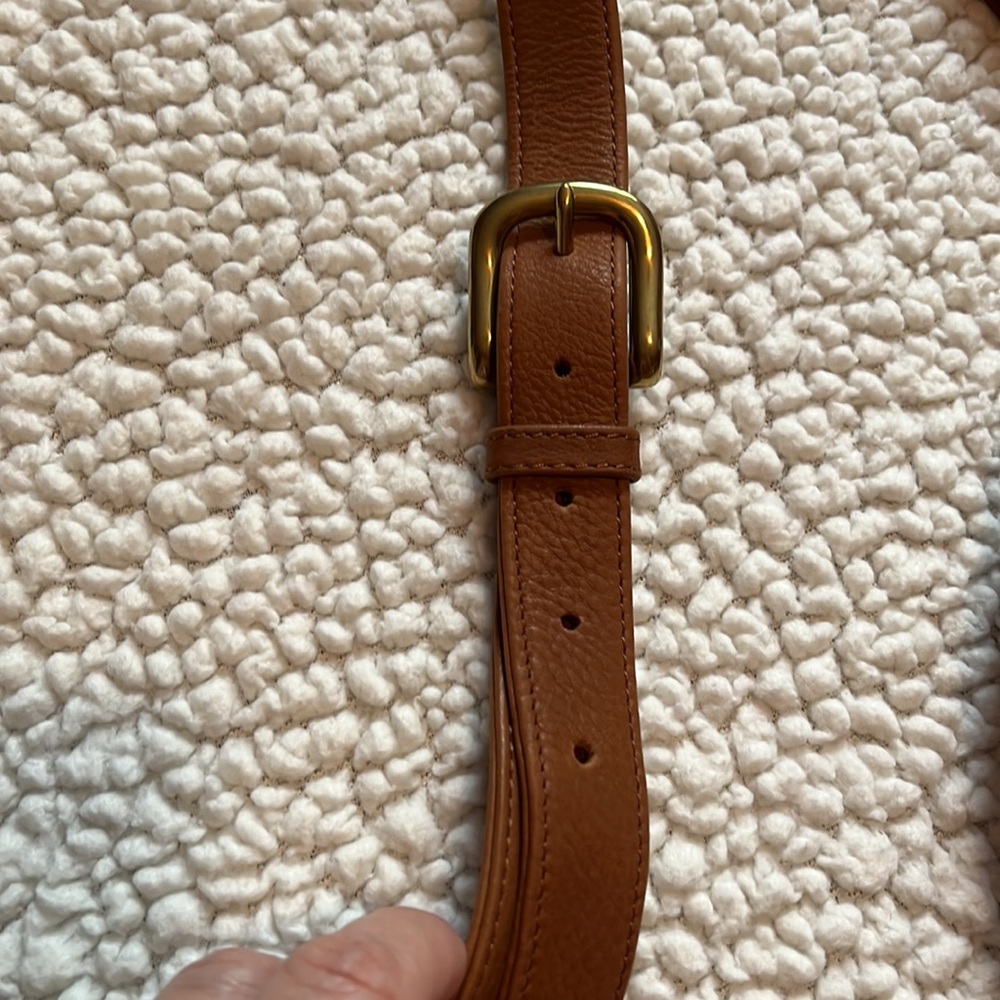Fossil Crossbody - Picture 2 of 16